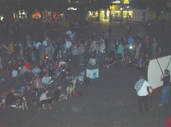 gedenken an carlo auf dem aachener marktplatz
