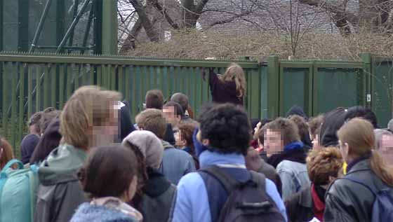 demo gegen abschiebeknast vottem/l&uuml;ttich
