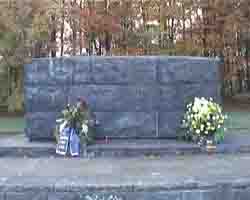 Zum Gedenken... an wen?