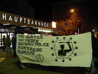 Demotransparent "no justice no peace"