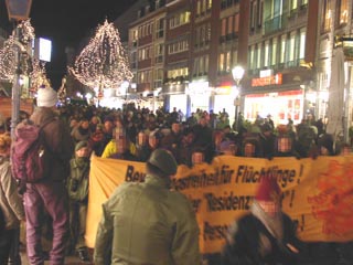 die Demo am Aachener (Weihnachts-)Markt