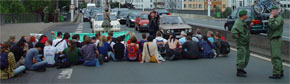 blockade der rheinkniebr&uuml;cke